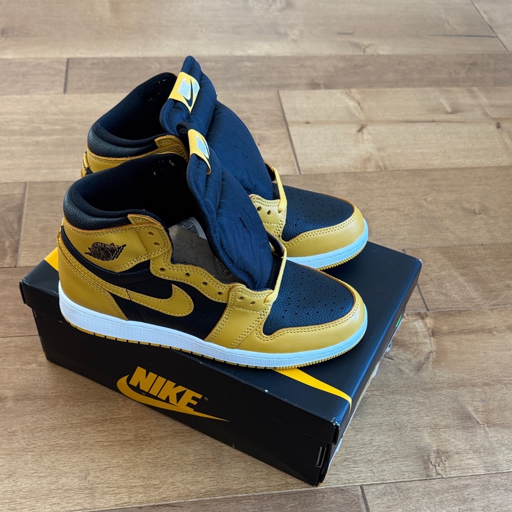 Nike Black and Gold High-Top Sneakers